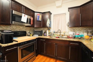PRICE TO SELL: Maximize your living space in this exceptionally - photo 5