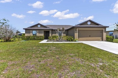 Welcome to 641 SW Addie Street, a move-in-ready Port St. Lucie - photo 2