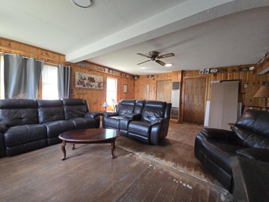BACK ON THE MARKET!! Just 6 houses from Houghton Lake shore with - photo 9