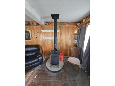 BACK ON THE MARKET!! Just 6 houses from Houghton Lake shore with - photo 10