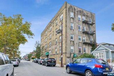 Hudson River Condo For Sale in North Bergen New Jersey