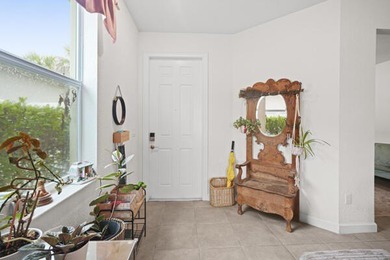 Welcome to this inviting 3-bedroom, 2-bathroom single-story home - photo 3