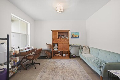 Welcome to this inviting 3-bedroom, 2-bathroom single-story home - photo 6