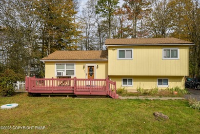 Dresser Lake Home For Sale in Tobyhanna Pennsylvania
