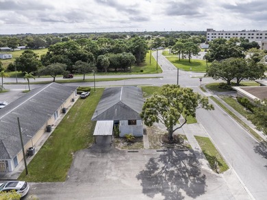 2,100 sq ft free standing medical office building. Ideal for a - photo 5