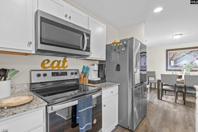 Welcome home to this beautifully maintained 5-bed, 3-bath home - photo 10