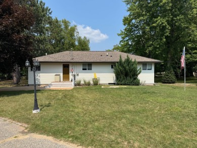 Lake Home ActiveUnderContr in Prudenville, Michigan
