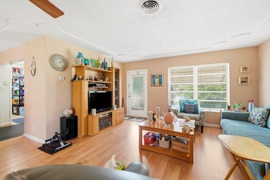 CHARMING SINGLE STORY HOME | PRIME FORT LAUDERDALE LOCATION | - photo 5