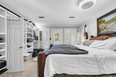 Waterfront in the heart of Destin. This spacious lakefront home - photo 16