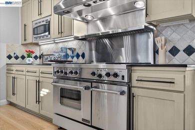 OPEN HOUSE! 6/6 1:30 PM to 4PM Located on a quiet cul-de-sac on - photo 18