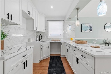 Welcome to this stunning duplex, meticulously done with high-end - photo 19