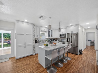 Lake Clarke Home For Sale in Lake Clarke Shores Florida