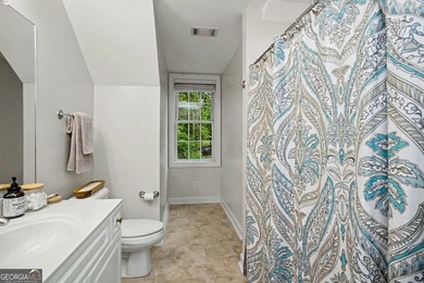 Beautiful, updated Cape Cod on Finished Basement in Lake Redwine - photo 22
