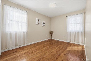 Welcome to this stunning duplex, meticulously done with high-end - photo 22