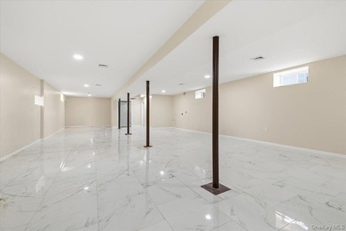 Welcome to this stunning duplex, meticulously done with high-end - photo 25