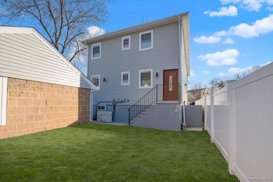 Welcome to this stunning duplex, meticulously done with high-end - photo 28
