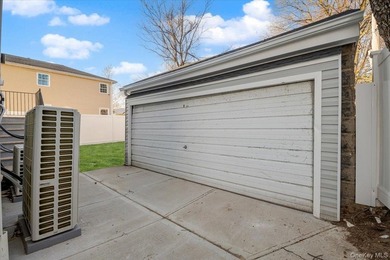 Welcome to this stunning duplex, meticulously done with high-end - photo 29