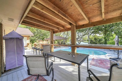 Waterfront in the heart of Destin. This spacious lakefront home - photo 30