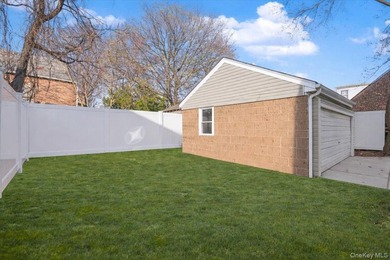 Welcome to this stunning duplex, meticulously done with high-end - photo 30