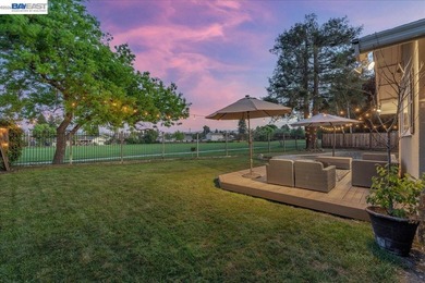 OPEN HOUSE! 6/6 1:30 PM to 4PM Located on a quiet cul-de-sac on - photo 35