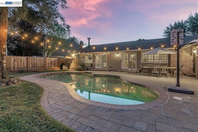 OPEN HOUSE! 6/6 1:30 PM to 4PM Located on a quiet cul-de-sac on - photo 39