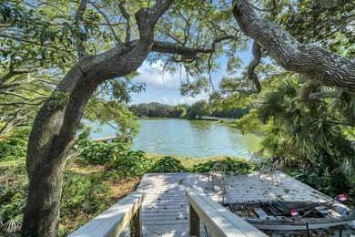 Waterfront in the heart of Destin. This spacious lakefront home - photo 40
