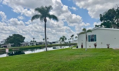 Stunning 3-Bedroom, 2-Bath Home with Lake View in Colony Cove - - photo 2