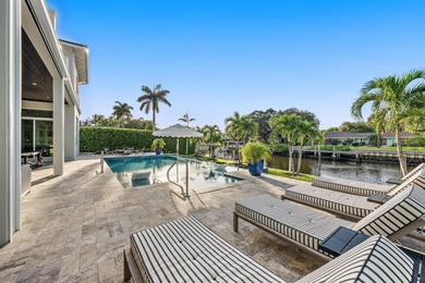 A statement of modern waterfront luxury, this extraordinary - photo 18