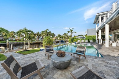 A statement of modern waterfront luxury, this extraordinary - photo 20