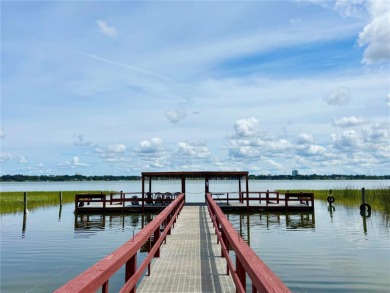 Lake Howard Condo For Sale in Winter Haven Florida