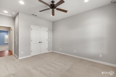 Spacious 4-bedroom, 3.5-bath luxury single-owner home situated - photo 24