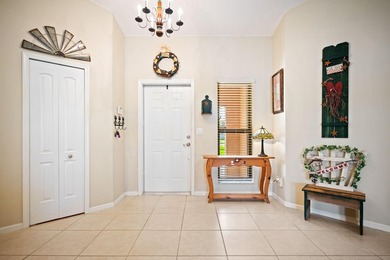 Perfect quiet location, large screened patio, salt water heated - photo 3