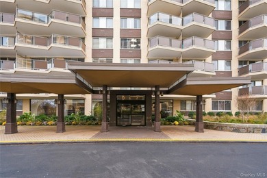 Enjoy breathtaking, unobstructed water views from this fully - photo 4