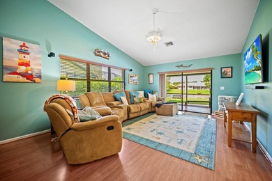 Perfect quiet location, large screened patio, salt water heated - photo 6