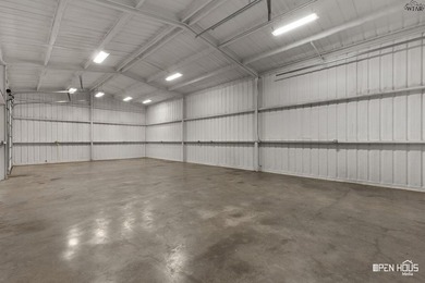 Spacious 4-bedroom, 3.5-bath luxury single-owner home situated - photo 39
