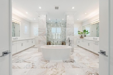 A statement of modern waterfront luxury, this extraordinary - photo 45