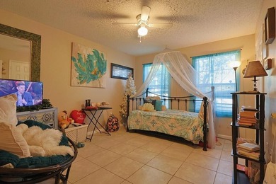 SHOWINGS AVAILABLE THIS WEEKEND! Welcome to this well-maintained - photo 12
