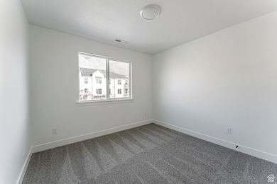 Experience the ideal mix of comfort and convenience in this - photo 18