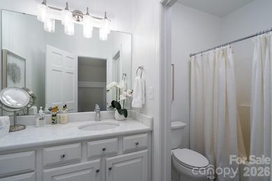Savor summertime on Badin Lake in your fully renovated cottage - photo 23