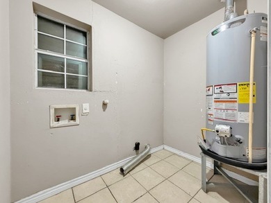 Just listed a perfect starter home or downsizing. This gem - photo 24