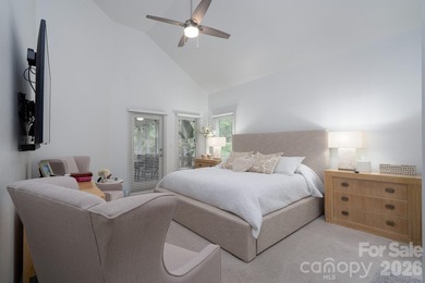Savor summertime on Badin Lake in your fully renovated cottage - photo 24