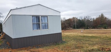 Updated Lake Eufaula retreat is waiting on You!! This is a 1999 - photo 4