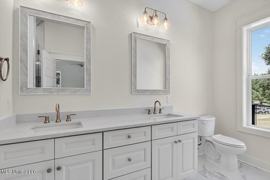 Located in the heart of Old Town Bay St. Louis, the exception - photo 5
