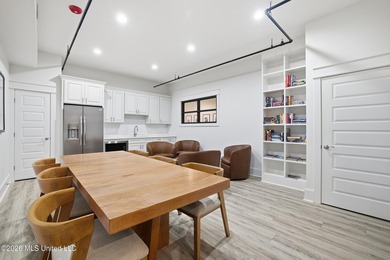 Located in the heart of Old Town Bay St. Louis, the exception - photo 9