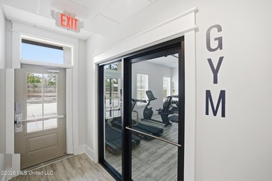 Located in the heart of Old Town Bay St. Louis, the exception - photo 10