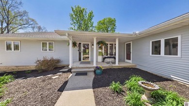 Enjoy the lake life in this 5+ bedroom (sleeps 15) 3 bath - photo 6