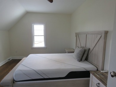 Beautifully remodeled 1 1/2 story home situated on 50 feet of - photo 13