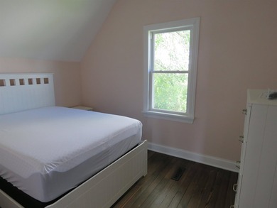 Beautifully remodeled 1 1/2 story home situated on 50 feet of - photo 17