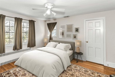 Welcome to this beautifully maintained brick Center Hall - photo 22
