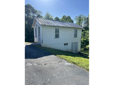Turnkey Lake Home on 1.3 Unrestricted Acres - Minutes to - photo 47